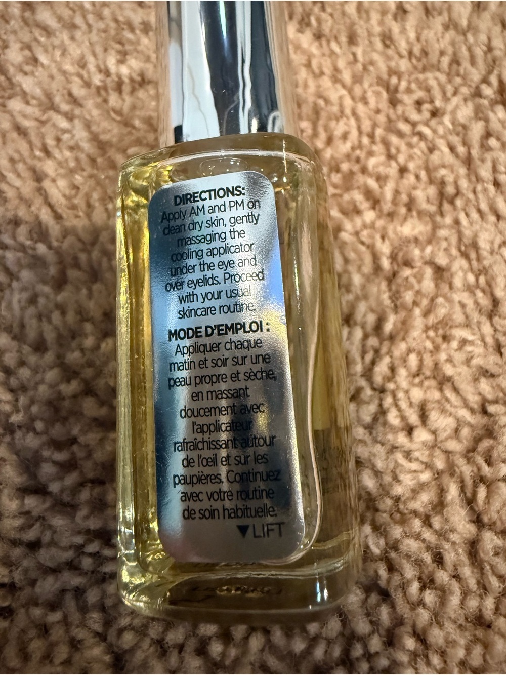 L'Oreal Revitalift Eye Serum - Clear/Yellow Hydrating Treatment - Picture 2 of 3